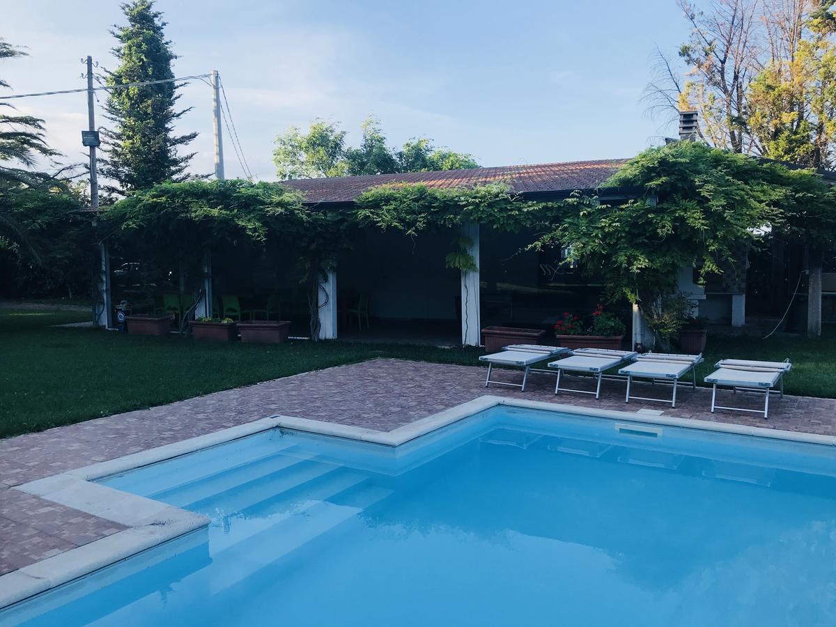 ホテルMasseria Nel Sole ルチェーラ エクステリア 写真